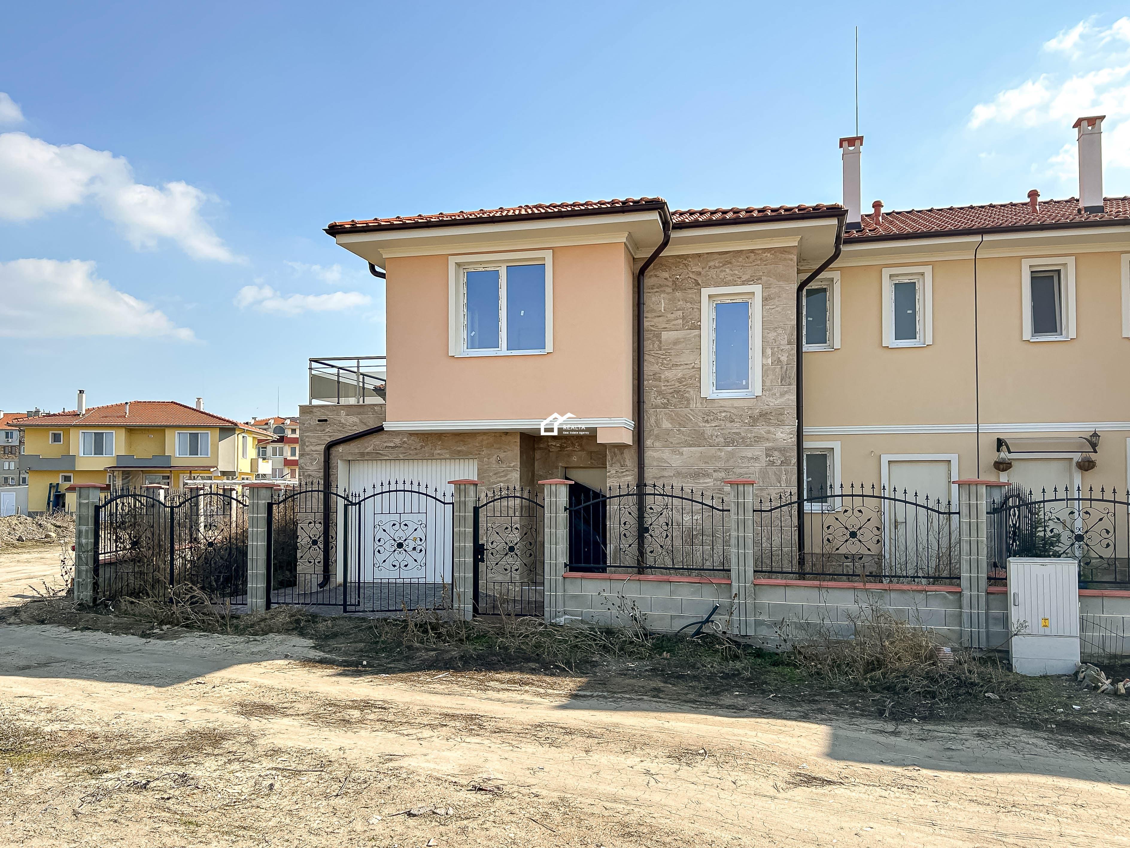 House in Pomorie — 210m2 — 9