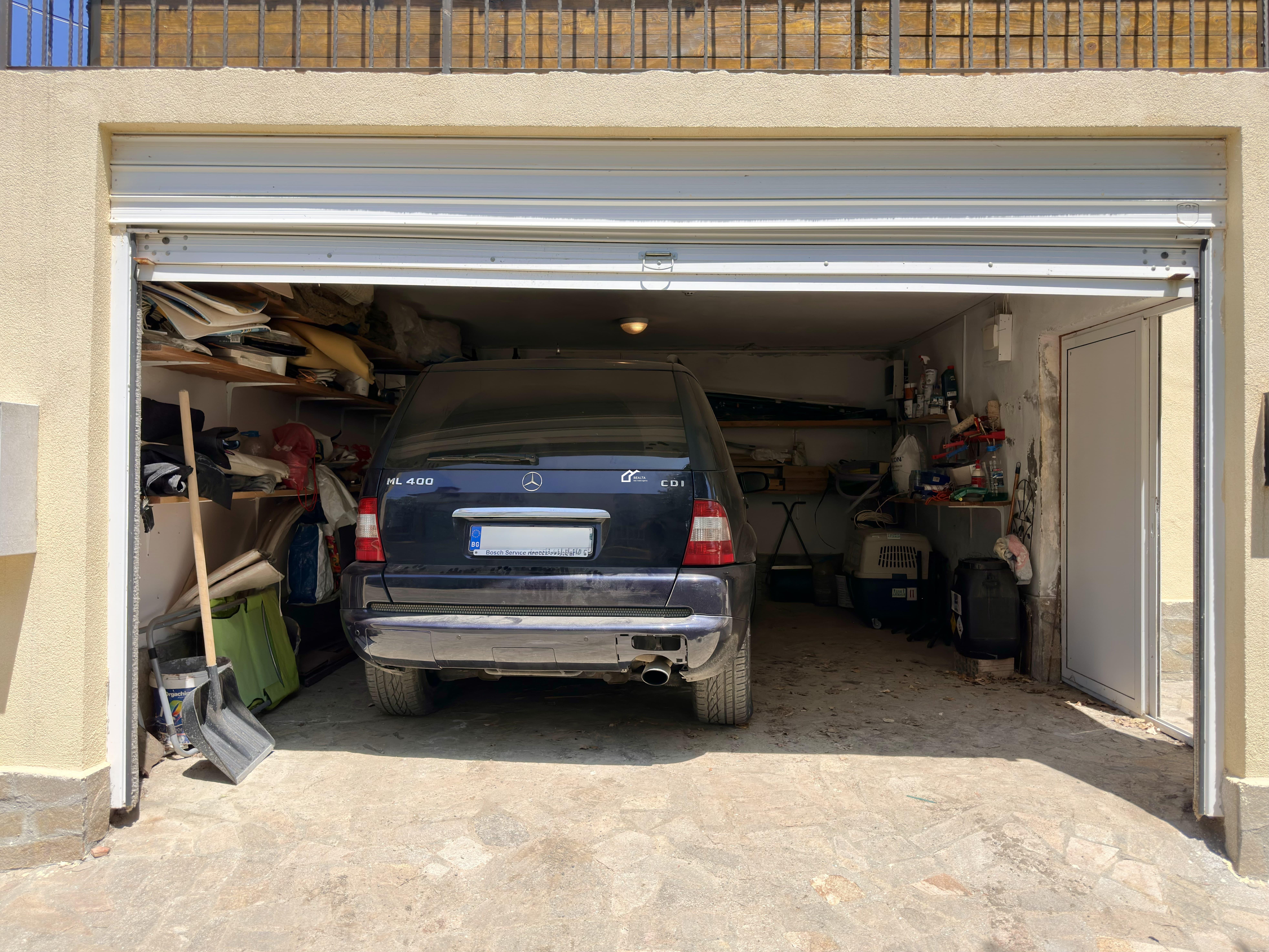 Кошарица — Kъща с басейн и гараж-69